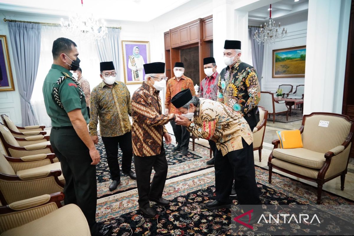 Wapres Ma'ruf Amin minta unit usaha syariah bank lakukan "spin off"