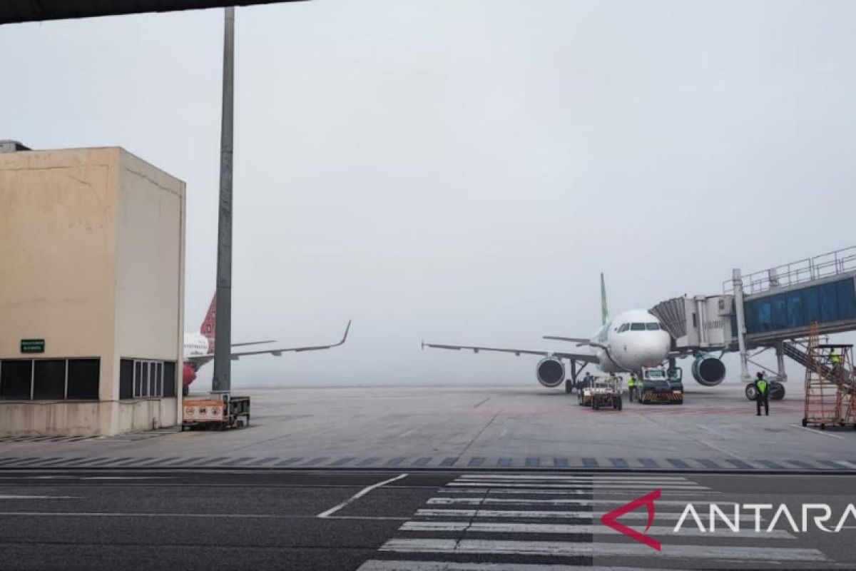 Tujuh penerbangan di Pekanbaru alami gangguan akibat jarak pandang cuma 200 meter
