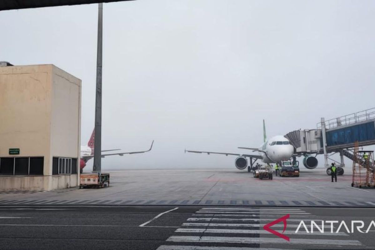 Akibat kabut, tujuh penerbangan di Pekanbaru terganggu