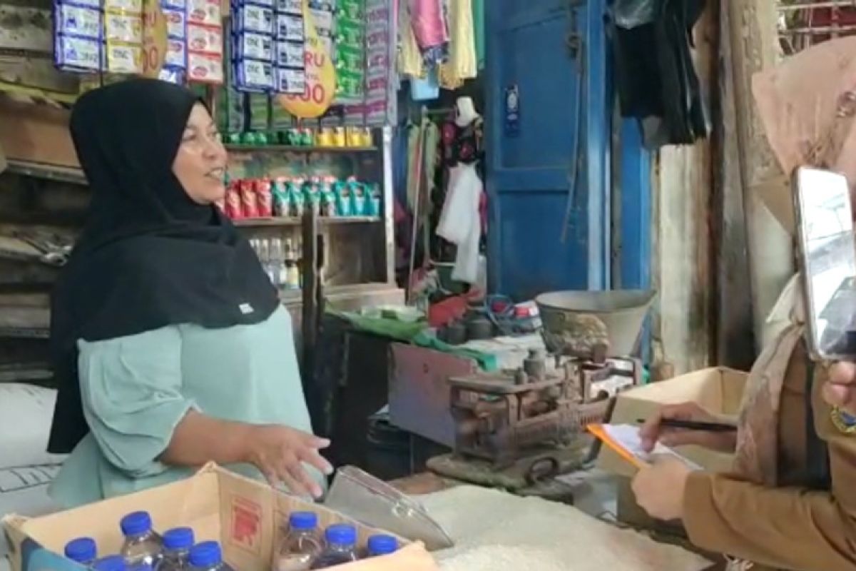 Stok beras di tingkat pedagang di Bandarlampung masih aman