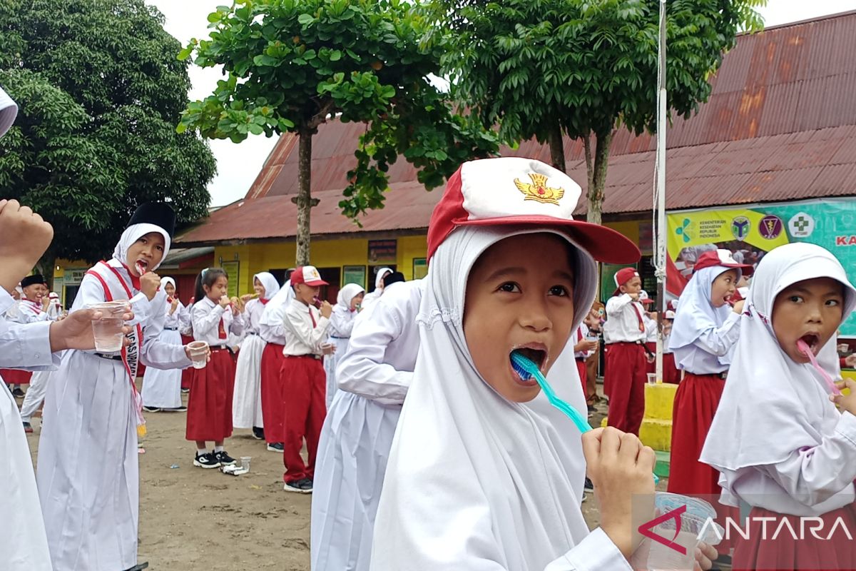 Pelajar SD di Batanghari  peringati hari kesehatan gigi dan mulut