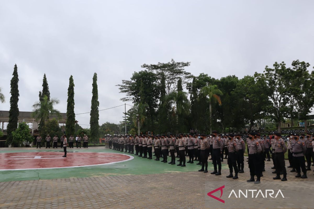 Polres Landak kerahkan 318 personel amanan Pilkades Serentak 2022