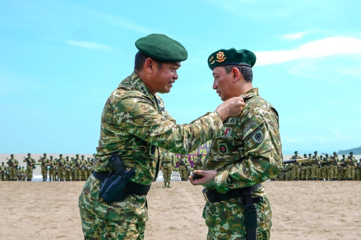 Dikukuhkan jadi warga Kehormatan Kostrad, ini pernyataan Kapolri