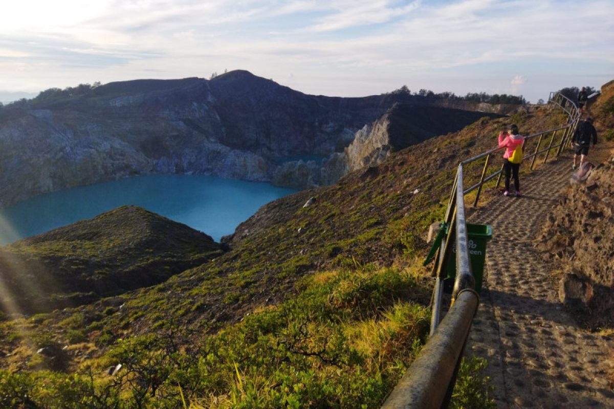 International tourist visits to Lake Kelimutu see significant rise