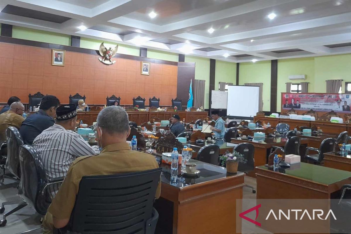 DPRD Bangka Tengah gelar rapat dengar pendapat umum bahas kursi legislator