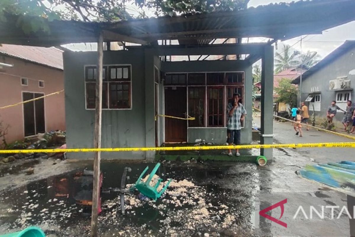 Kebakaran rumah di Tulehu Maluku akibat bara api rokok