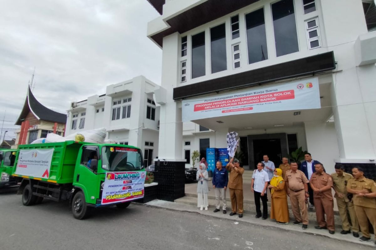 Semen Padang-Kota Solok kerja sama pengelolaan sampah lewat aplikasi