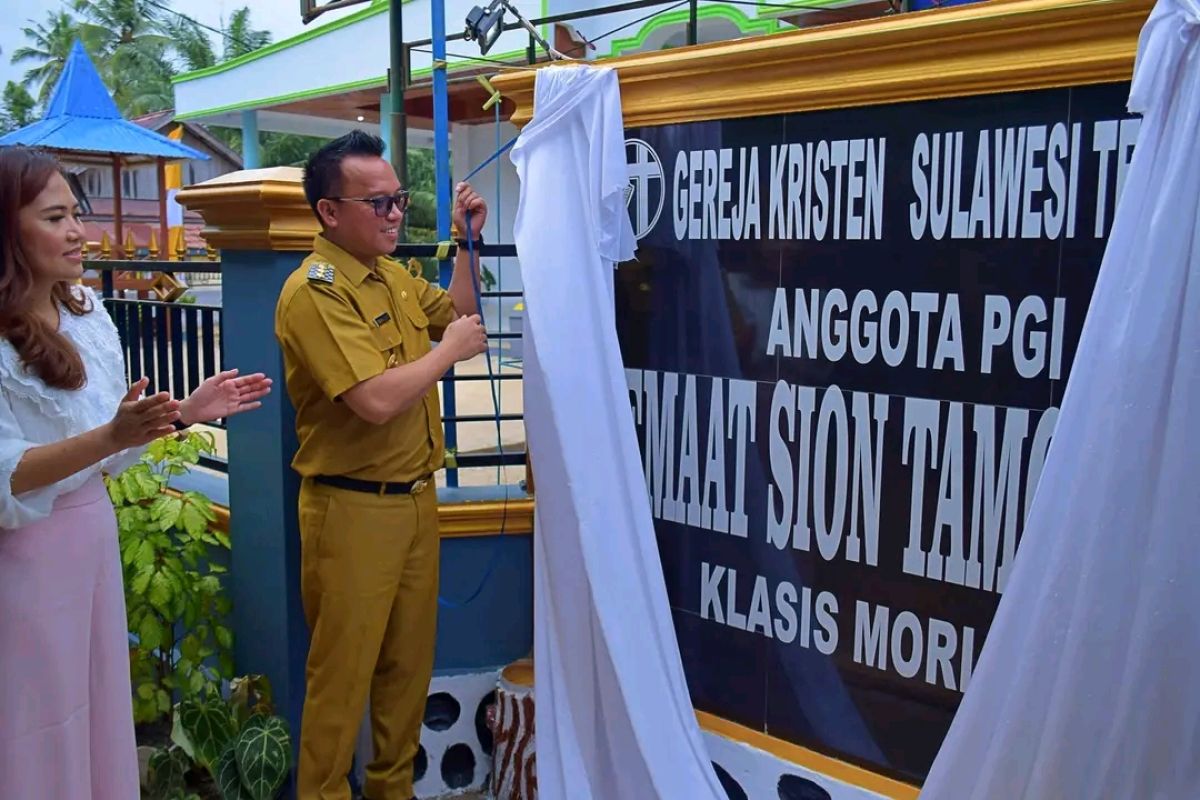 Bupati Delis resmikan Gereja GKST Jemaat Sion Tamonjengi