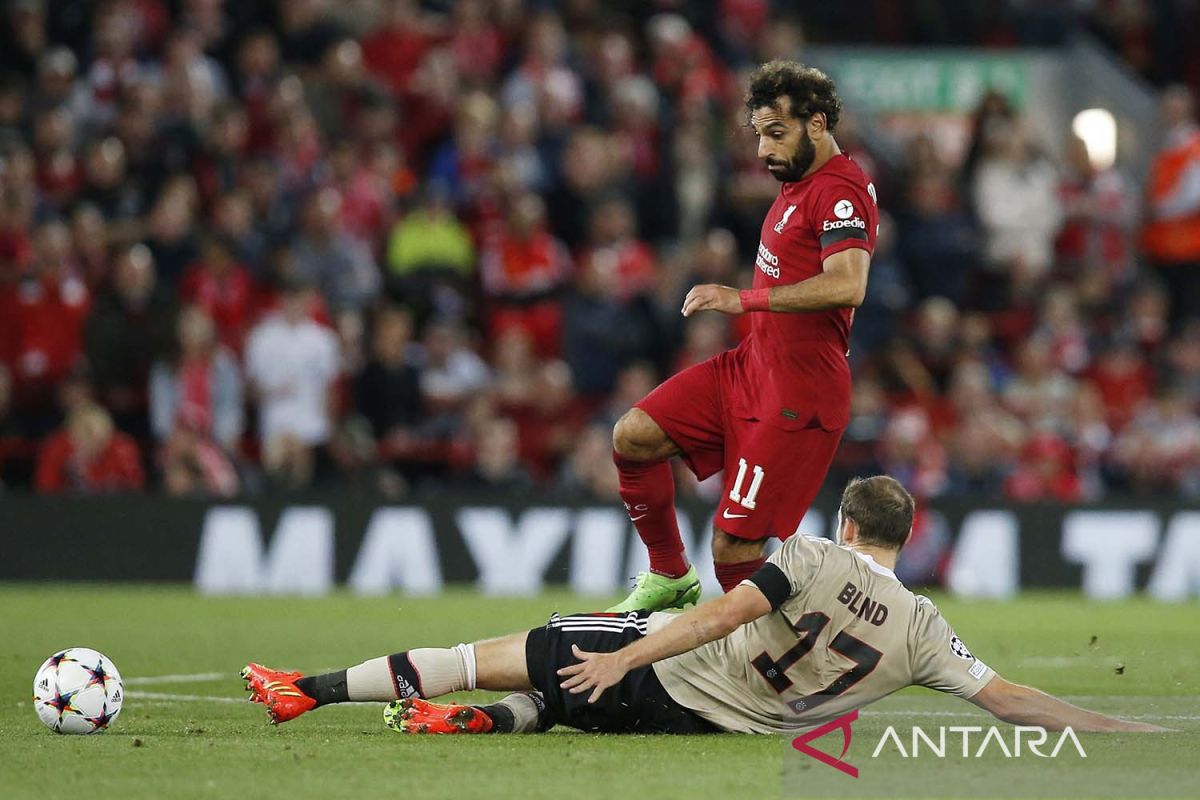 Gol Salah dan Matip bantu Liverpool menang tipis 2-1 atas Ajax