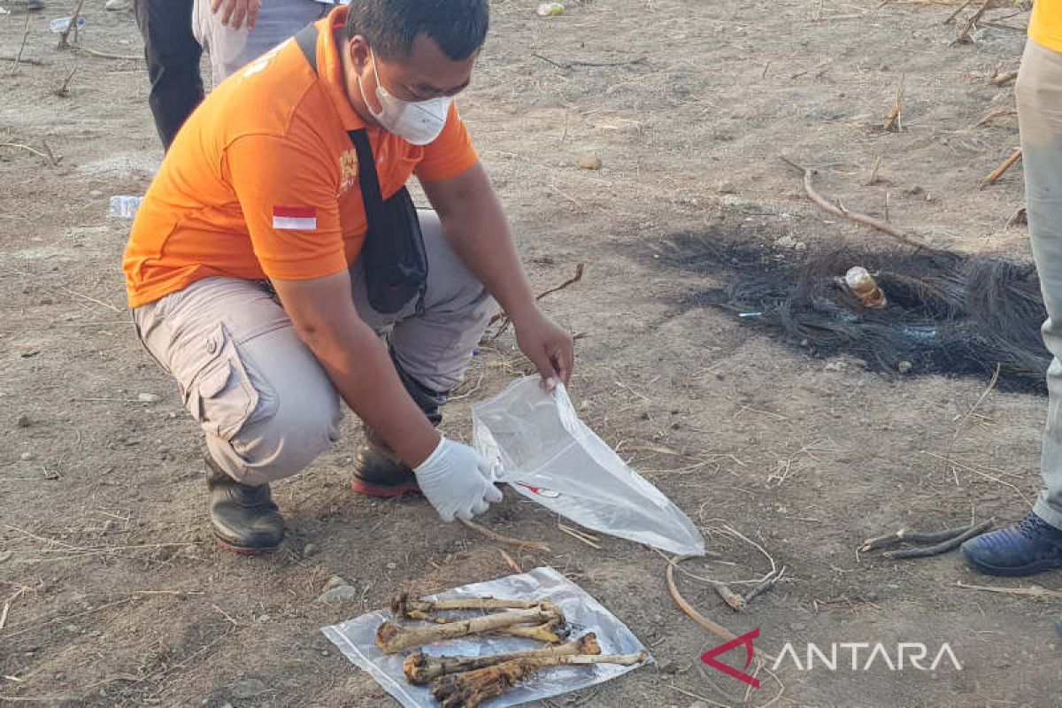 Polisi temukan potongan tulang tangan jasad terbakar di Semarang