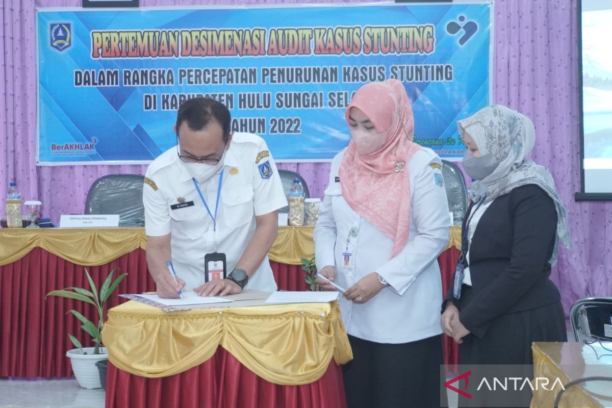 Sekda HSS buka diseminasi audit kasus stunting