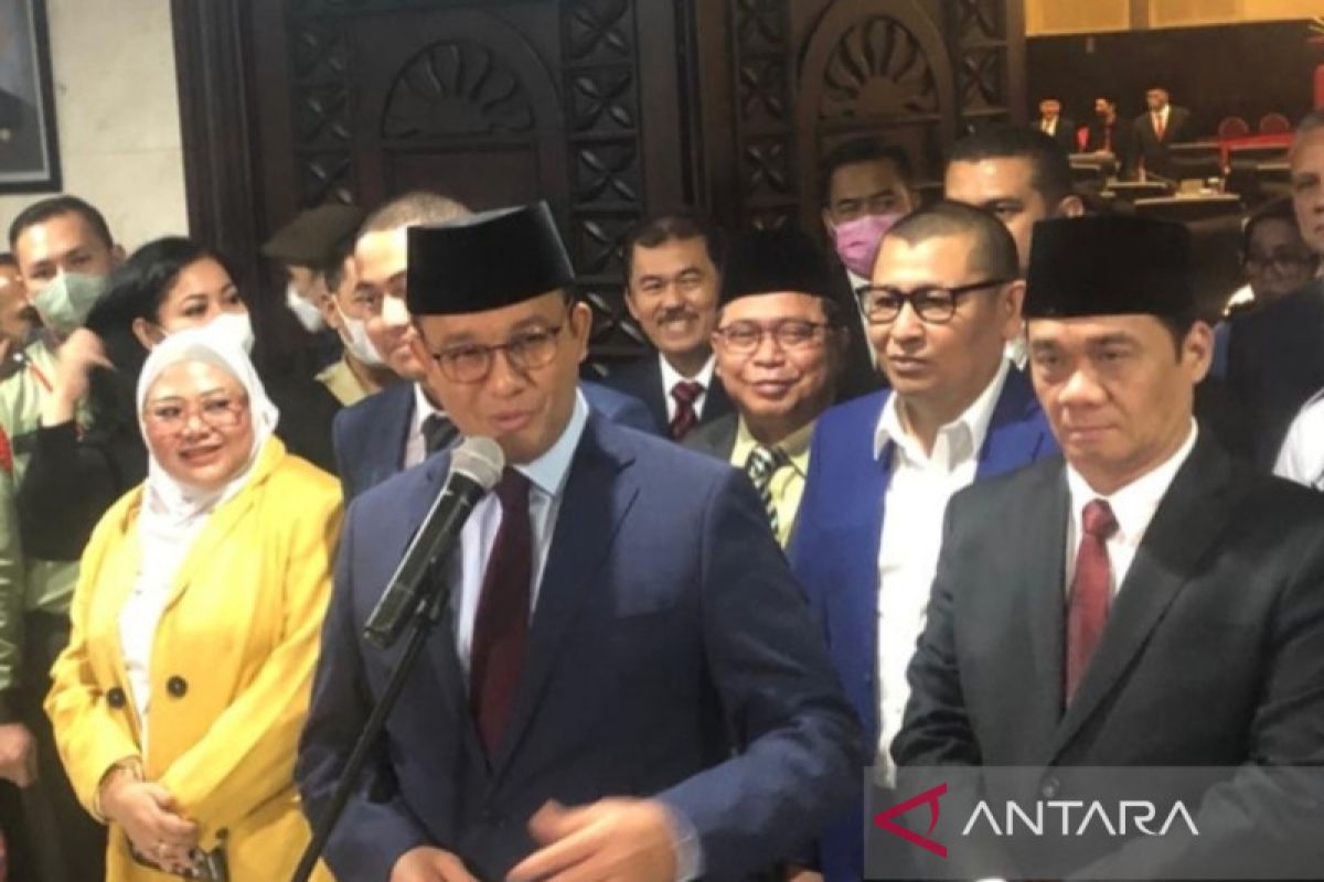 DKI kemarin, pemberhentian Anies-Riza hingga unjuk rasa kondusif