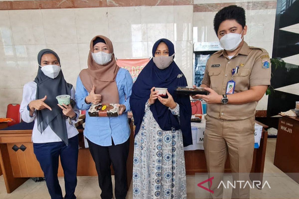 Pemkot ajak ratusan perempuan ikut pelatihan tata rias pada 2023