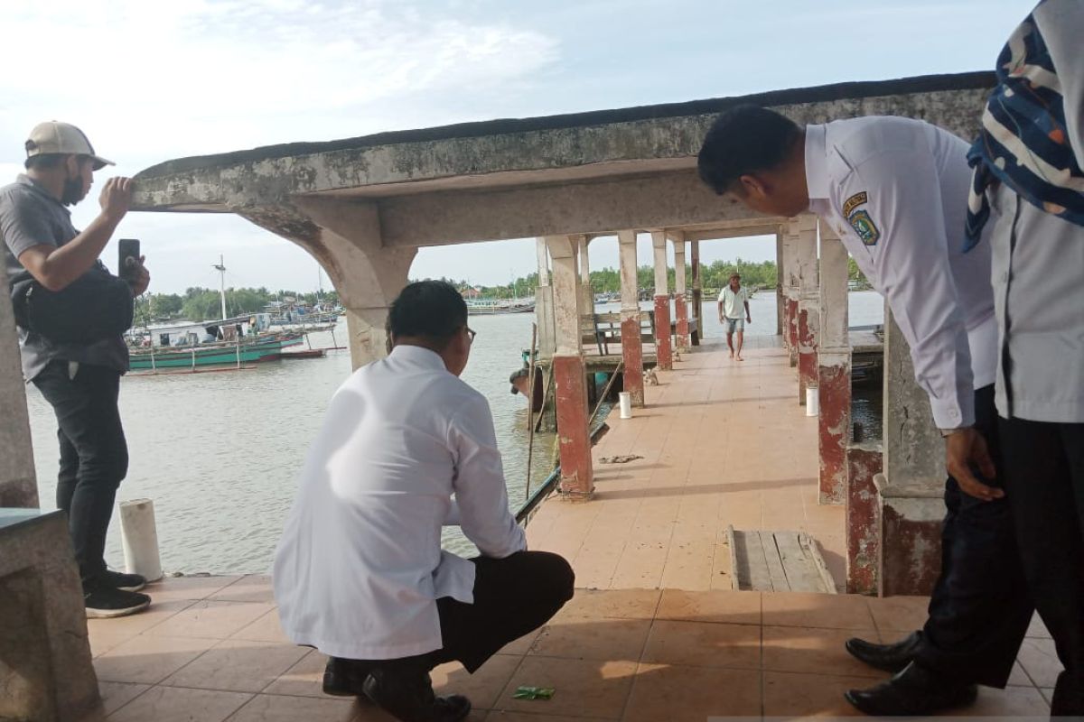 Pemkab Belitung tutup dermaga penyeberangan pasar tradisional