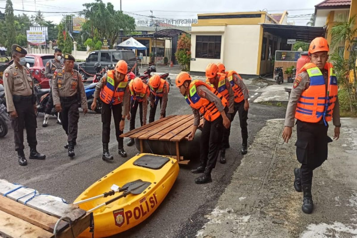 Polresta Palangka Raya cek kesiapan personel dan sarpras untuk siaga bencana banjir