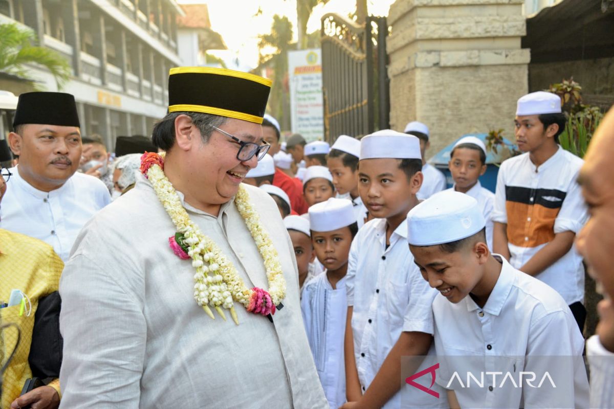 Menko Airlangga Hartarto dorong peran penting pesantren majukan ekonomi