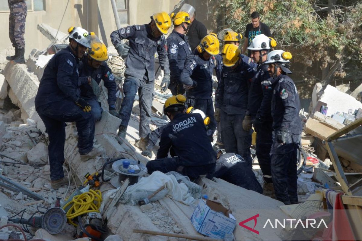 Korban jiwa akibat gedung ambruk di Yordania jadi sembilan orang