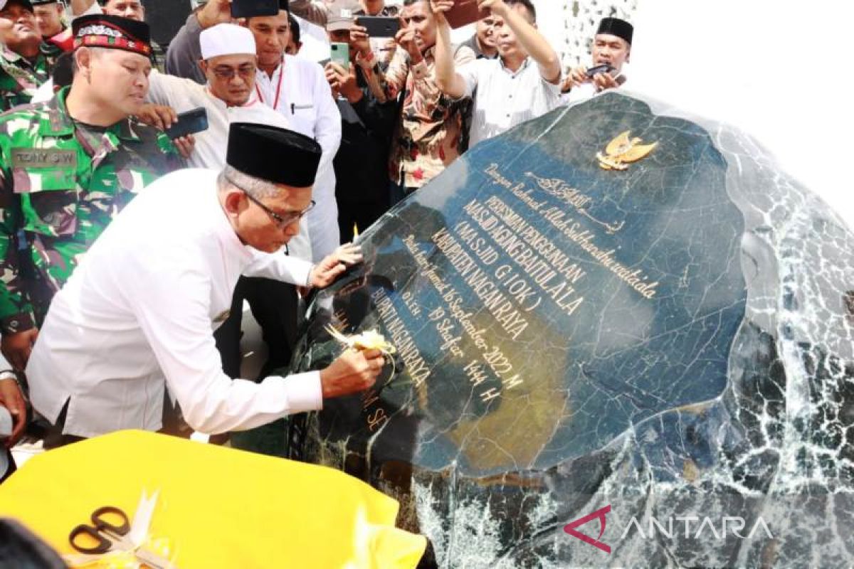 Bupati Nagan Raya resmikan penggunaan Masjid Giok, begini harapannya