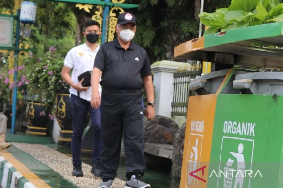 Pemkab HSS awali gerakan ASN ke kantor tanpa kendaraan bermotor