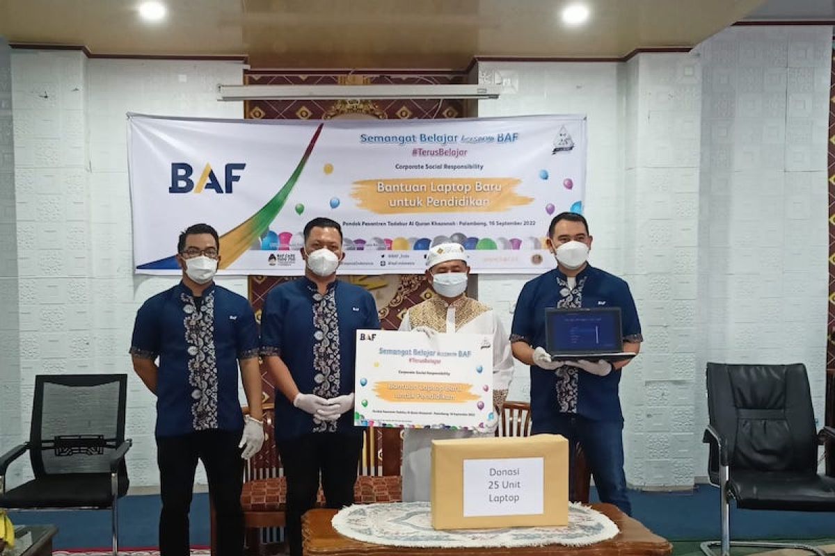 BAF salurkan bantuan laptop ke santri Ponpes Tadabbur Alquran Palembang