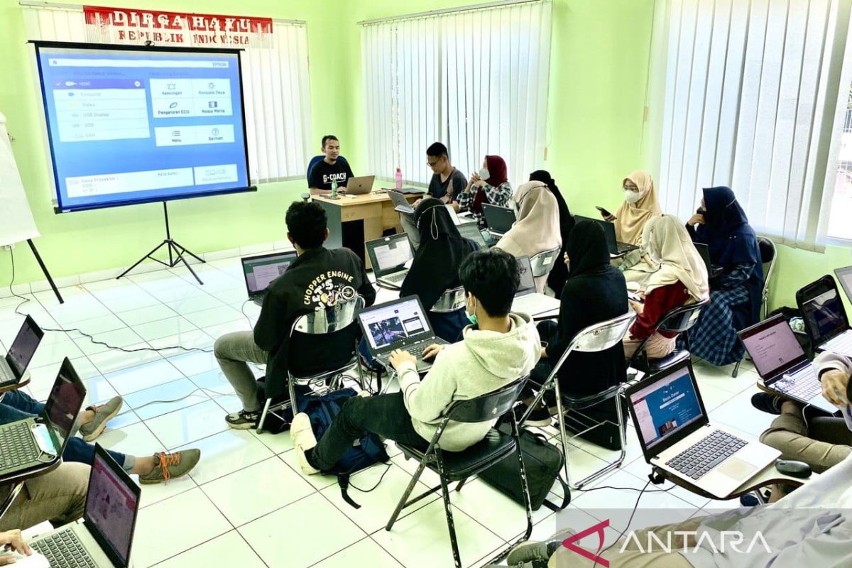 Dompet Dhuafa beri pelatihan pemasaran digital dan pemrograman UMKM di Tangerang