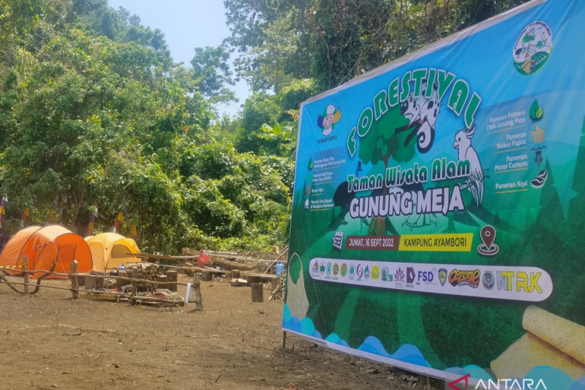 Forestival TWA Gunung Meja Manokwari peringati Hari Ozon