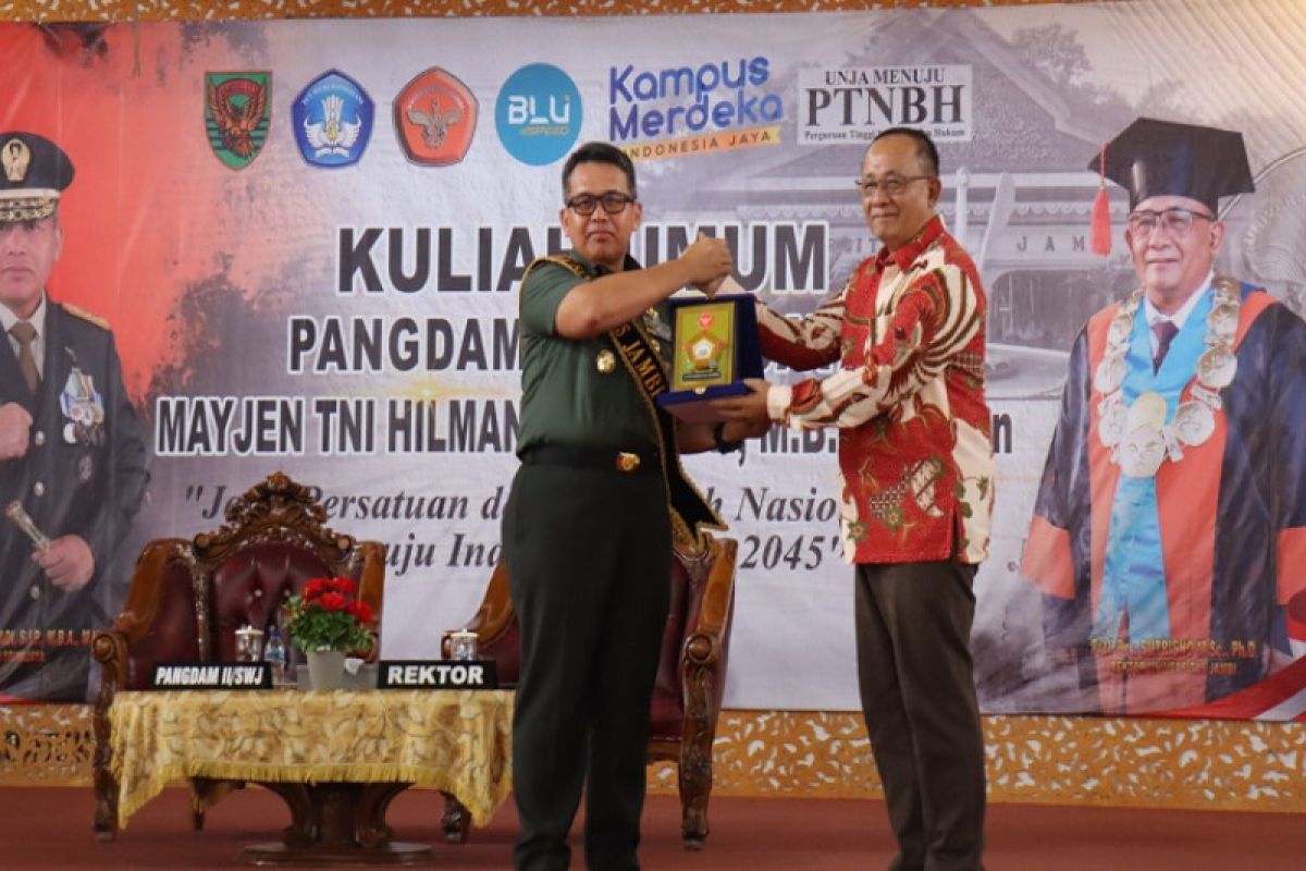 Pangdam II Sriwijaya semangati mahasiswa Jambi jadi diplomat