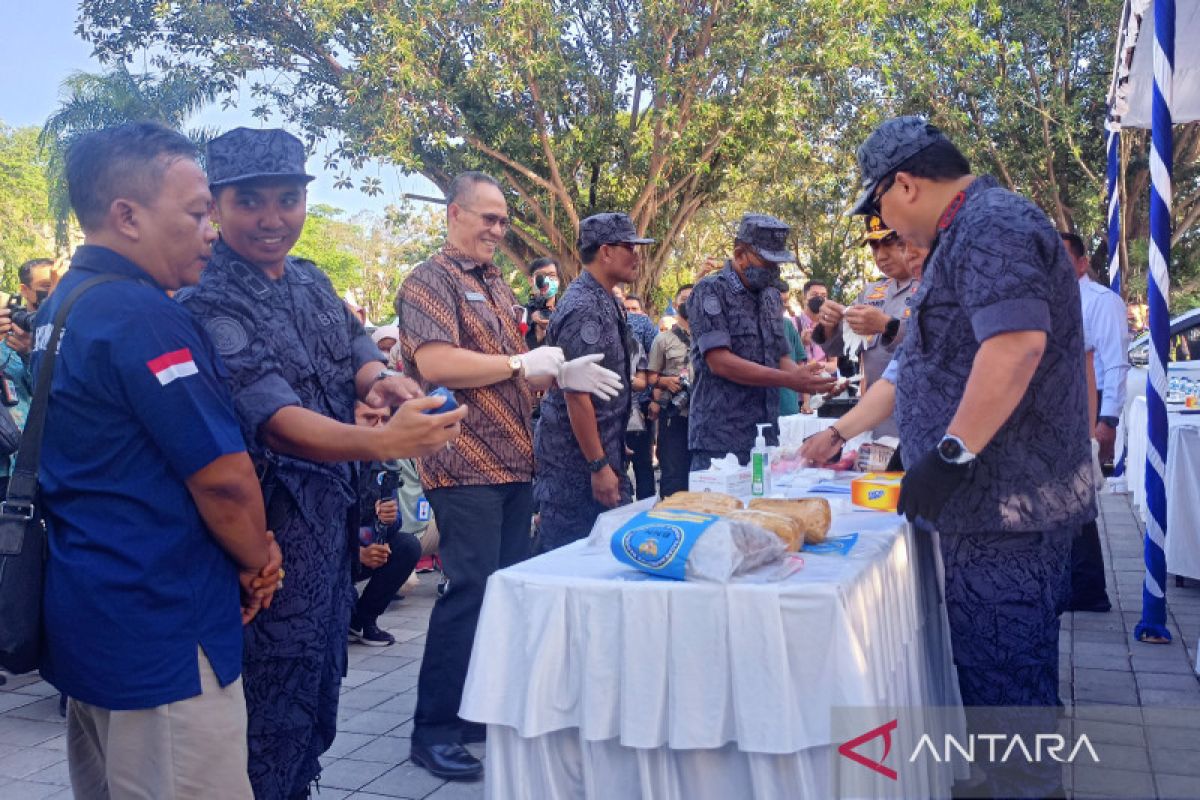 Kepala BNN memusnahkan sabu-sabu dan ganja di Kampus Unram