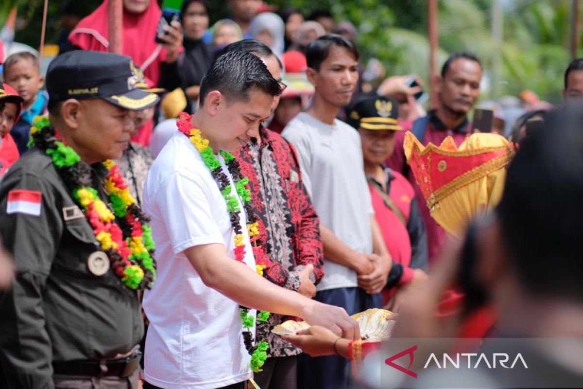 Sunatan massal dan santunan warnai reuni akbar SMP 13 Tebo