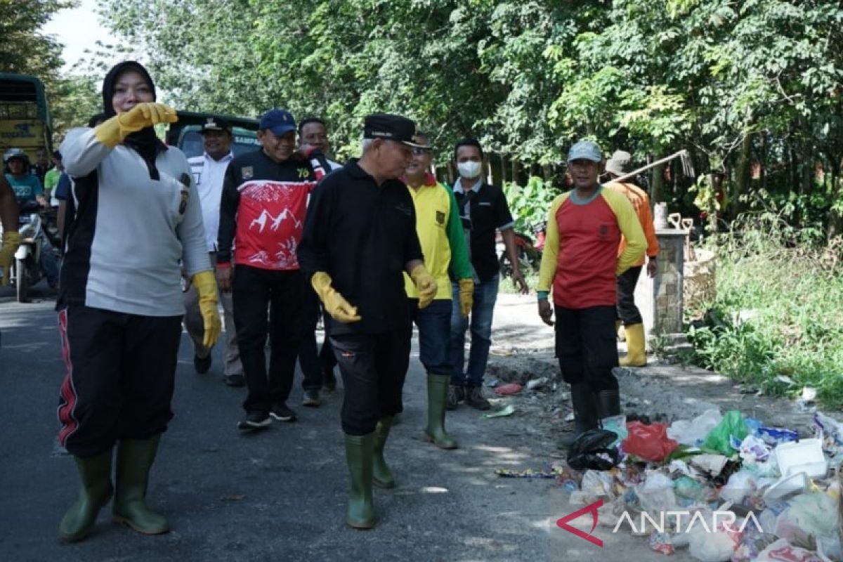 World Cleanup Day 2022, Bupati dan Forkopimda Asahan gelar gotong royong