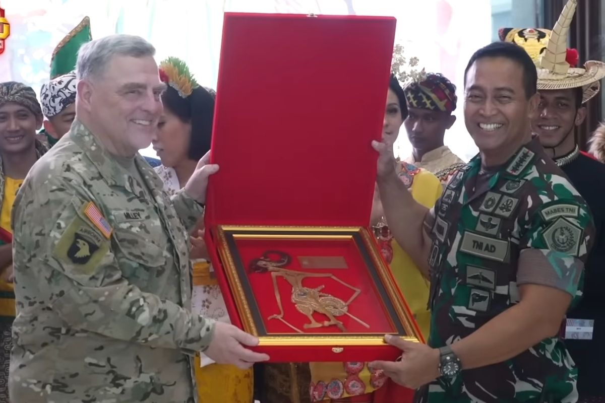 US courtesy call a start to sound interstate relations: Commander