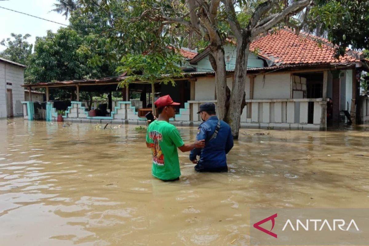 Banjir rendam empat kampung di Tangerang