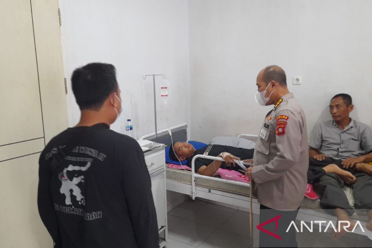 Seorang anggota polisi di Gorontalo tertembak senjata pelontar gas air mata