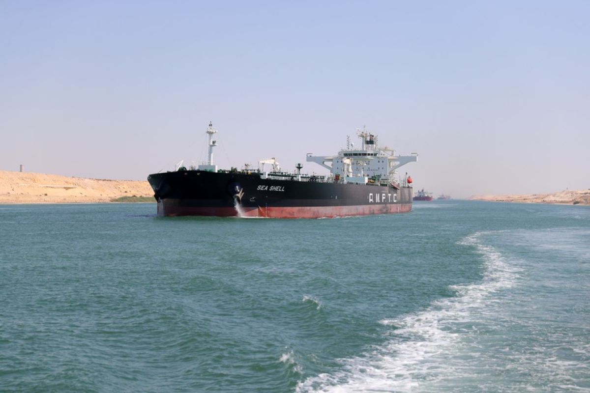 Terusan Suez di Mesir akan naikkan tarif transit pada 2023
