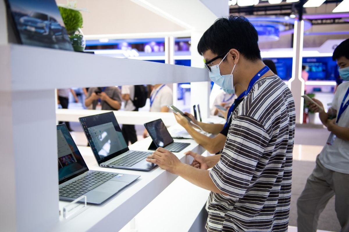 Penjualan PC China melonjak 10,2 persen pada Agustus