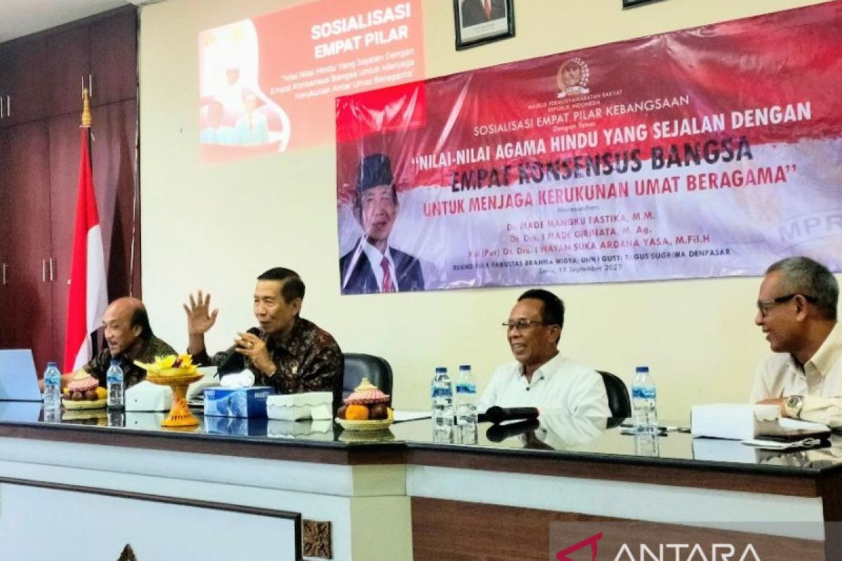 Mangku Pastika ajak pemuda Bali berani suarakan Pancasila dengan damai
