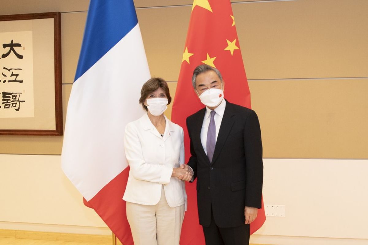 Menlu China dan Menlu Prancis bertemu di  sesi Majelis Umum PBB