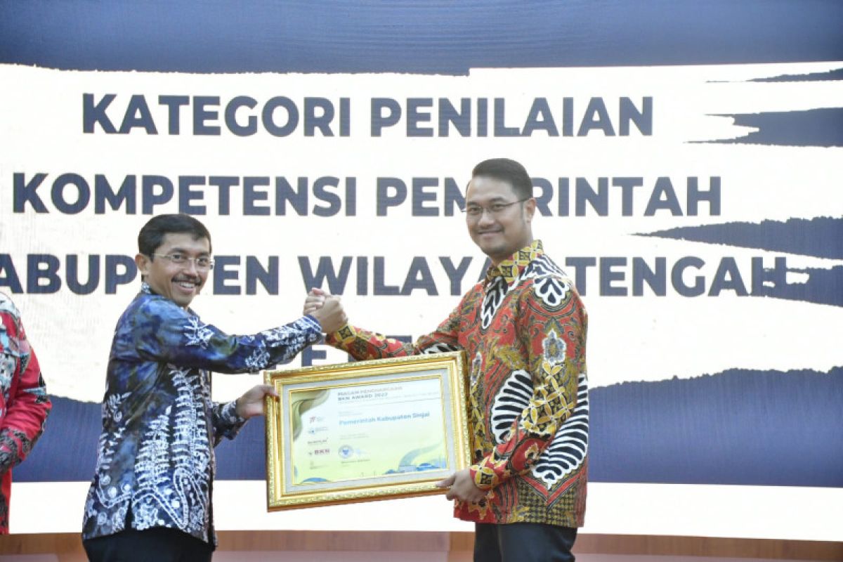 Kabupaten Sinjai terima dua penghargaan BKN Award
