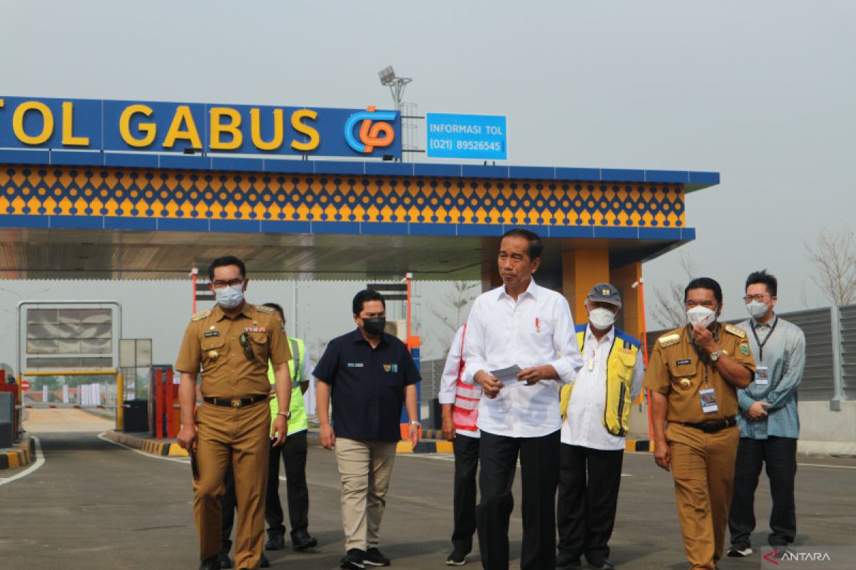 Presiden Jokowi harap tol baru percepat akses industri ke pelabuhan