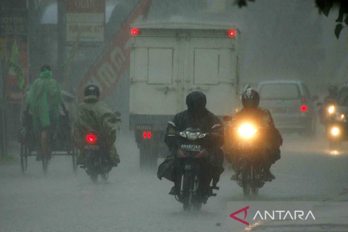 BMKG: Sejumlah wilayah Indonesia berpotensi turun hujan lebat