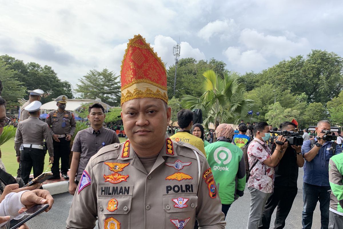 Dirlantas Polda Sumbar minta petugas tidak mencari-cari  kesalahan