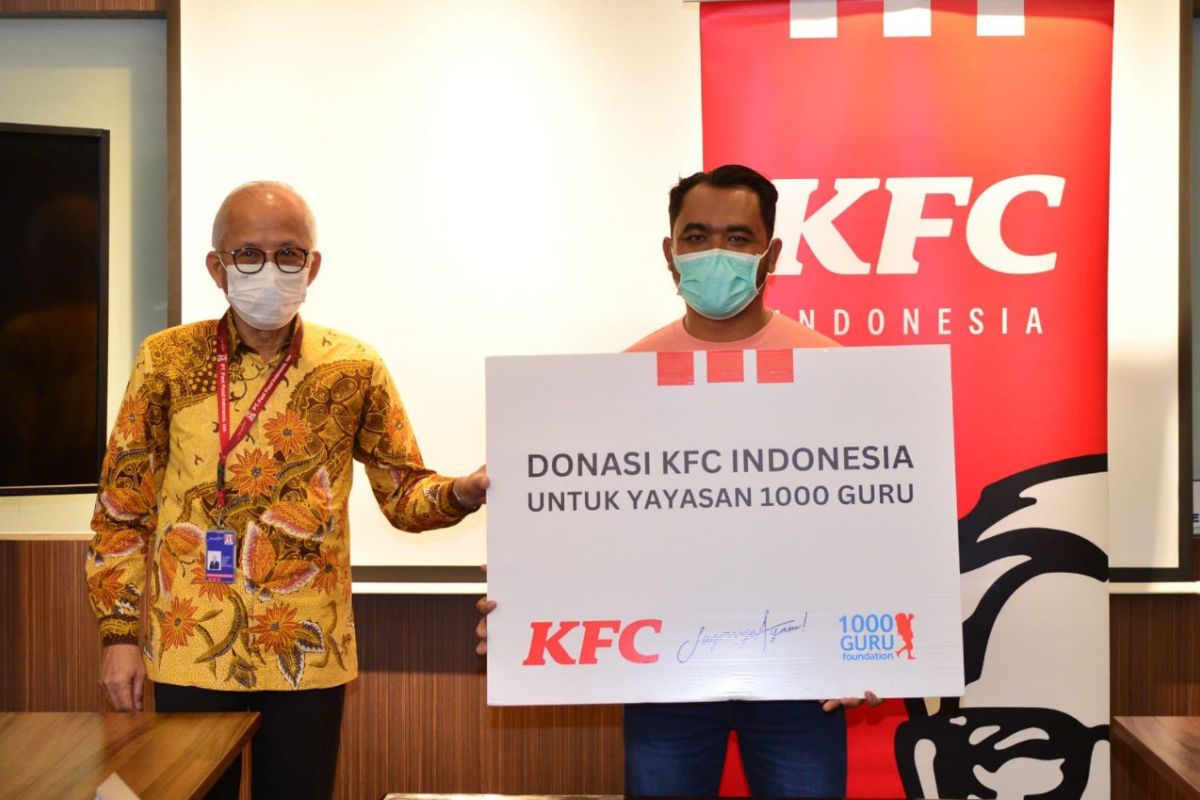 KFC Indonesia serahkan donasi ke Yayasan 1000 Guru bagi anak pedalaman