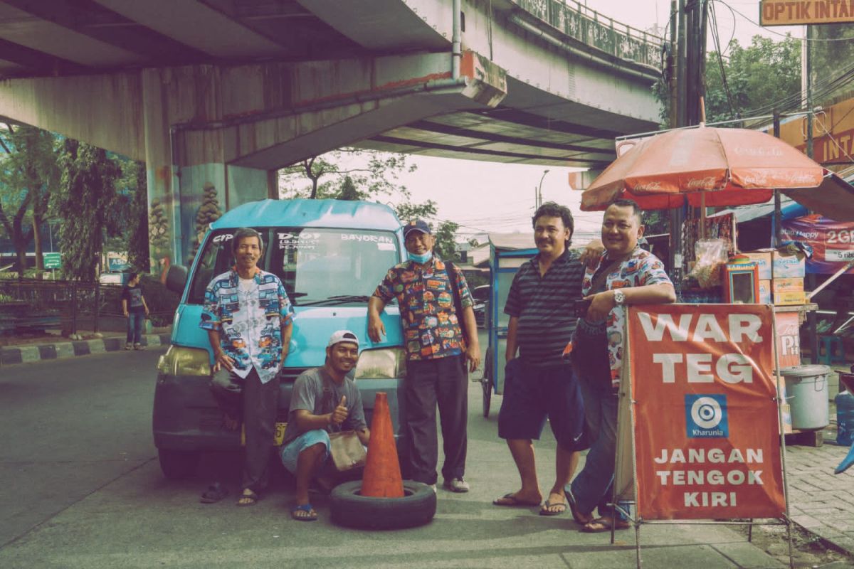 Telusur Kultur rilis koleksi terinspirasi tulisan belakang truk