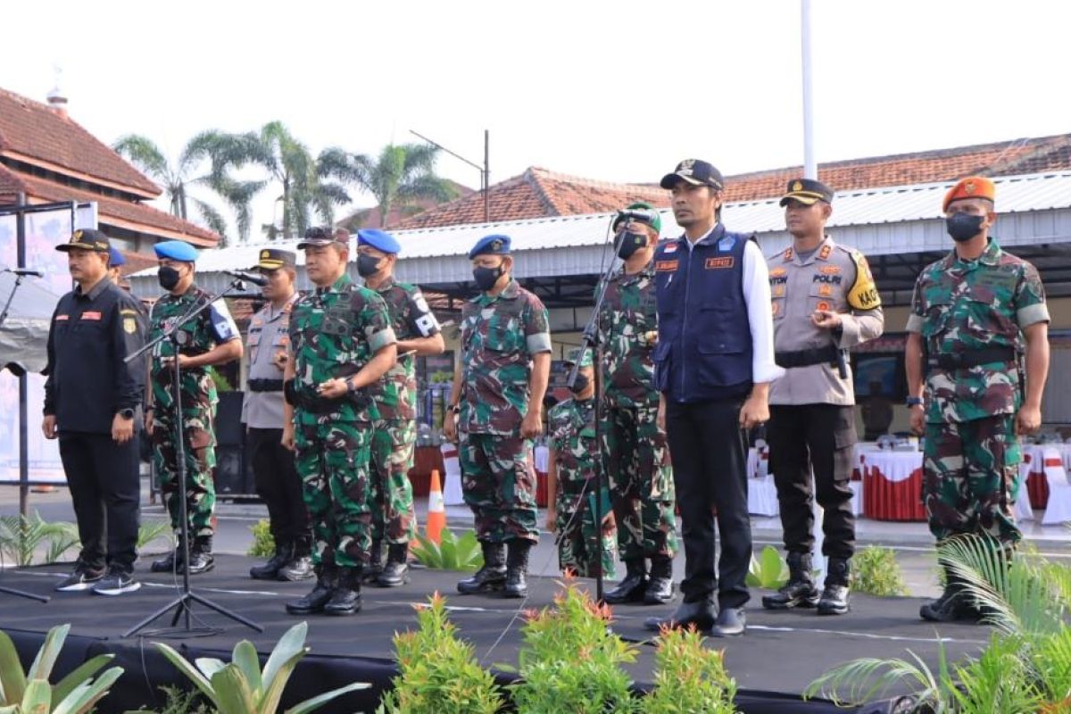 Danrem 081/DSJ ingatkan pentingnya sinergitas TNI, Polri, dan pemda