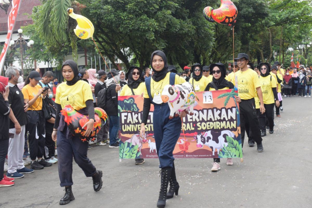 Jalan sehat dan karnaval semarakkan Dies Natalis Ke-59 Unsoed