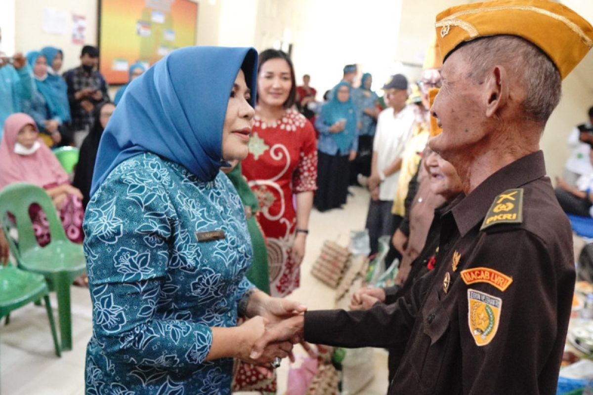 PKK Kaltara bantu veteran hingga kunjungi berbagai sekolah