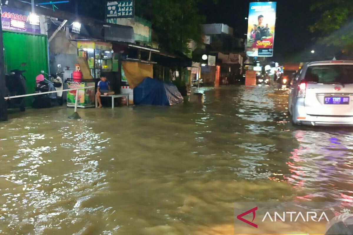 Delapan kabupaten/kota di Kaltim diprakirakan hujan petir