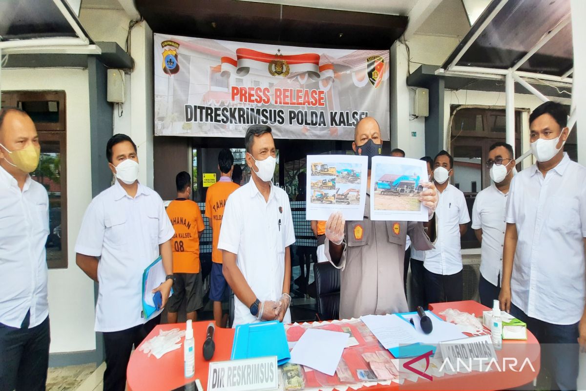 Polda Kalsel tindak dua lokasi tambang ilegal, sita 6 alat berat