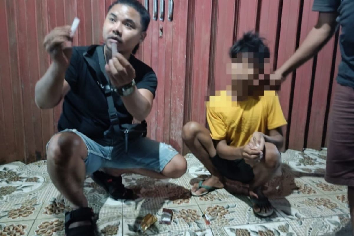 Duh!  Remaja 15 tahun di Dompu kedapatan bawa sabu