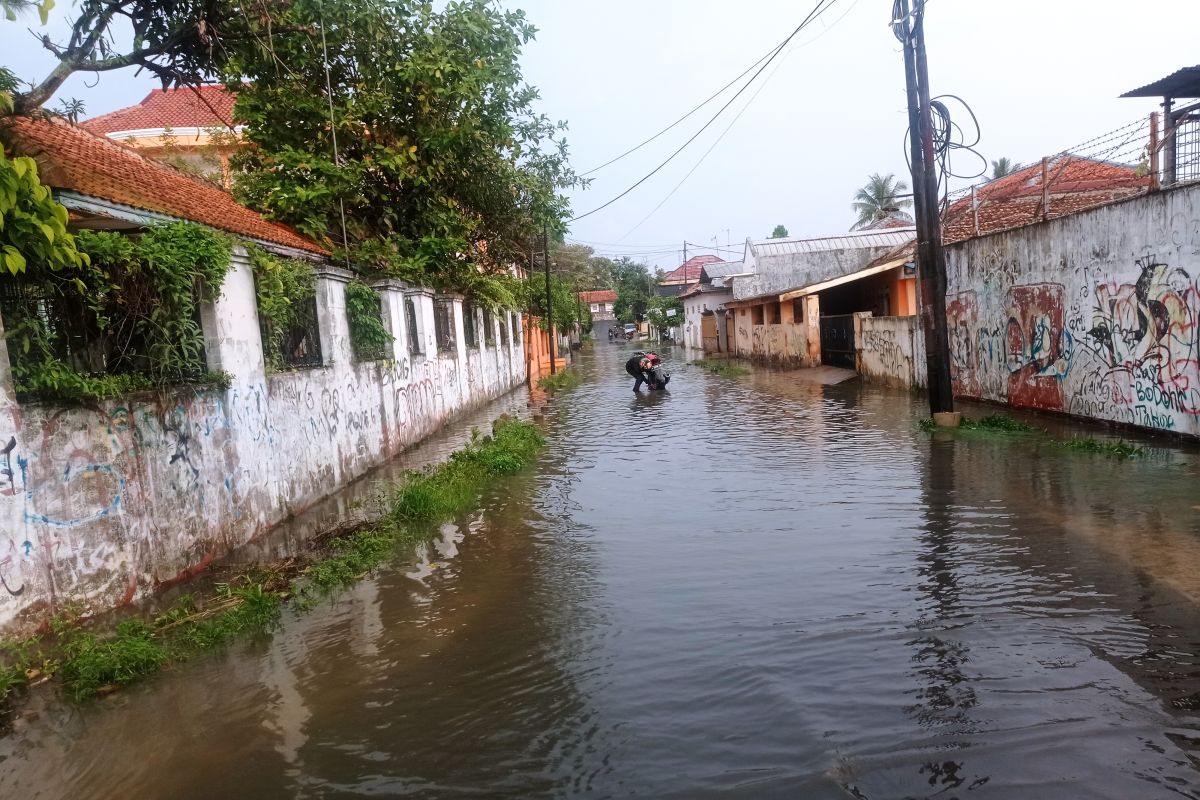 Banjir terjang pemukiman warga Rangkasbitung, Kabupaten Lebak